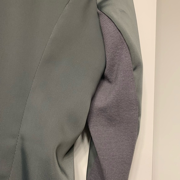 Vero Moda silver/gray blazer. - Picture 3 of 4